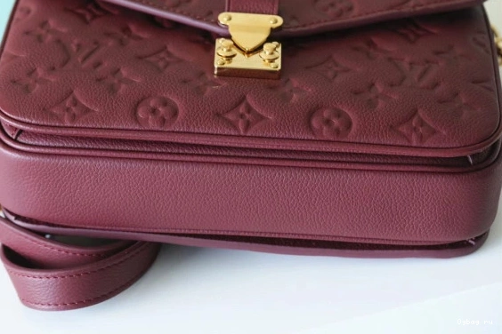 LOUIS VUITTON POCHETTE METIS 0731